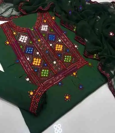 balochi dress female