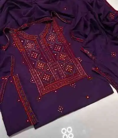 balochi dress female