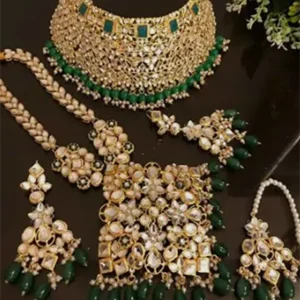 1# Pakistani Bridal Jewellery Sets