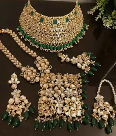 1# Pakistani Bridal Jewellery Sets
