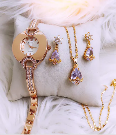 bubble girls watch pakistan