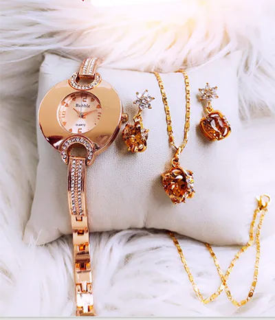 bubble girls watch pakistan