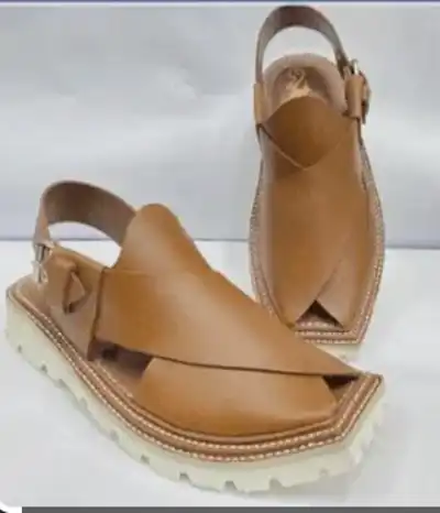 Charsadda Round Mouth Eng Leather Chappal