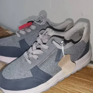 Pre Loved Used shoes item 40