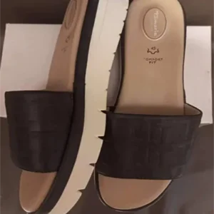 Pre Loved Used shoes item 44