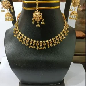 Set Necklace And Bindiya