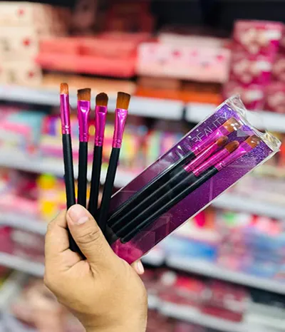 best 4 in 1 brush makeup