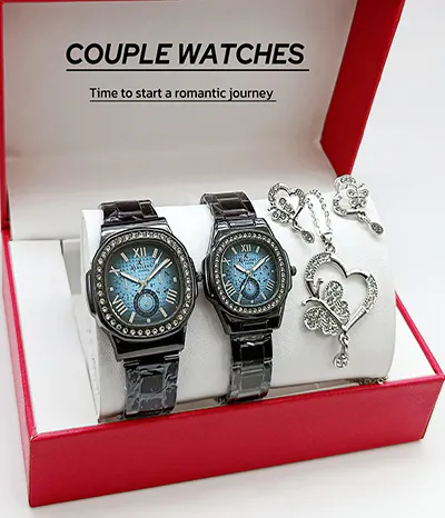 couple watches Pakistan