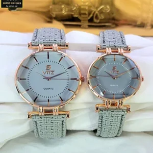 couple watches Vitz 1