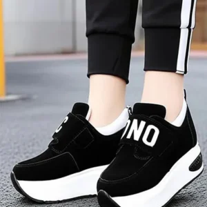 joggers and sneakers women