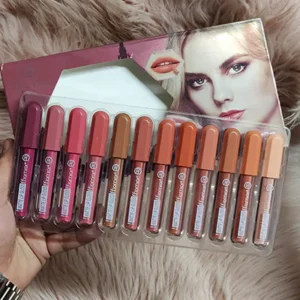 matte lip gloss tray