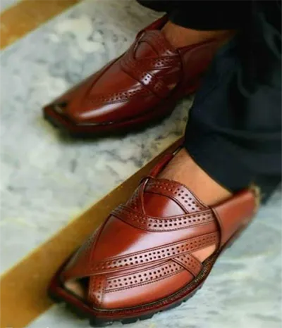 norozi chappal Wadera